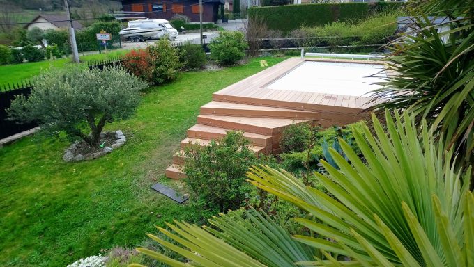 escalier moderne en bois