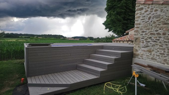 Accès pisciune hors sol en composite